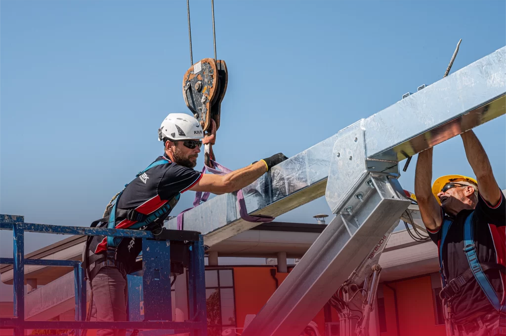 Carpenteria metallica industriale - movimentazione strutture metalliche