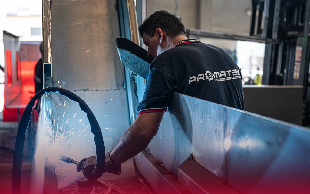 Carpenteria metallica industriale - saldatura in officina